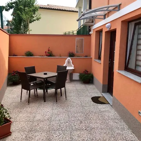 Apartma Sonja *